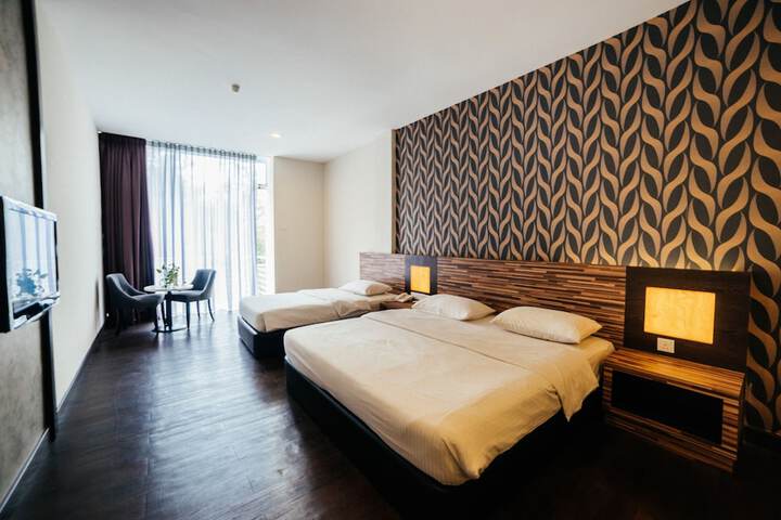 Room 10 of 23