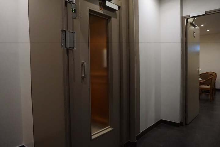 Hotel 2 of 32