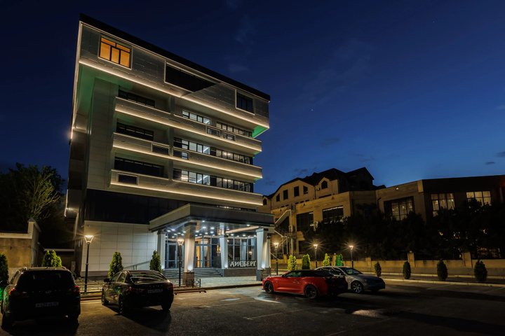 Hotel 5 of 6