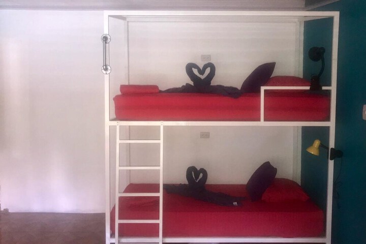 Room 4 of 19