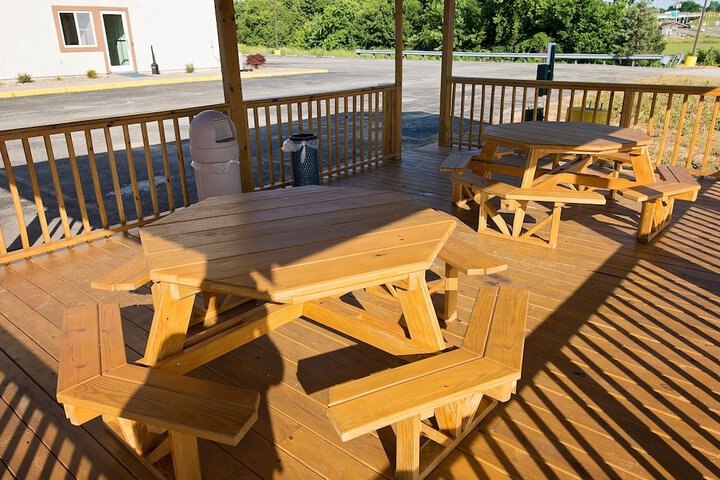 BBQ/picnic area