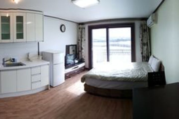 Room 22 of 39