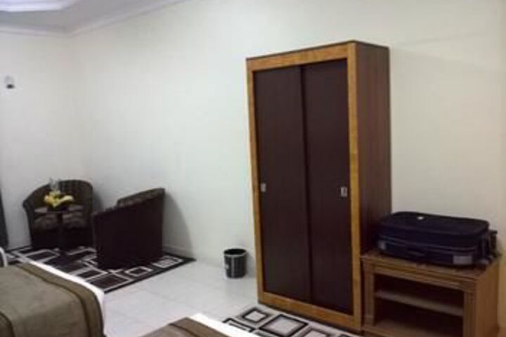 Room 20 of 24