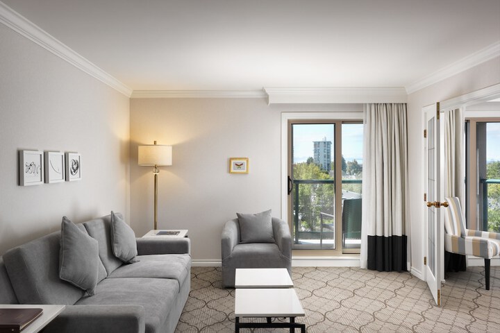 Room 25 of 64