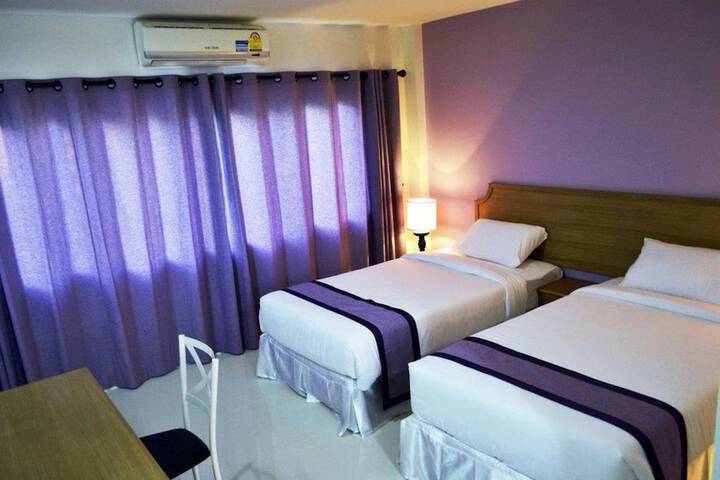 Room 8 of 21