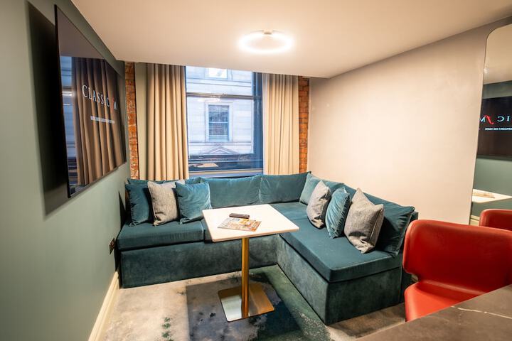 Room 19 of 44