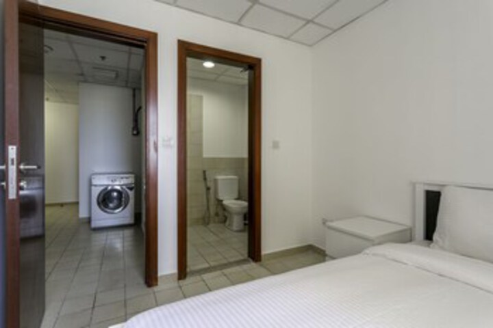 Room 27 of 28