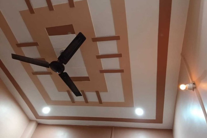Room 8 of 27