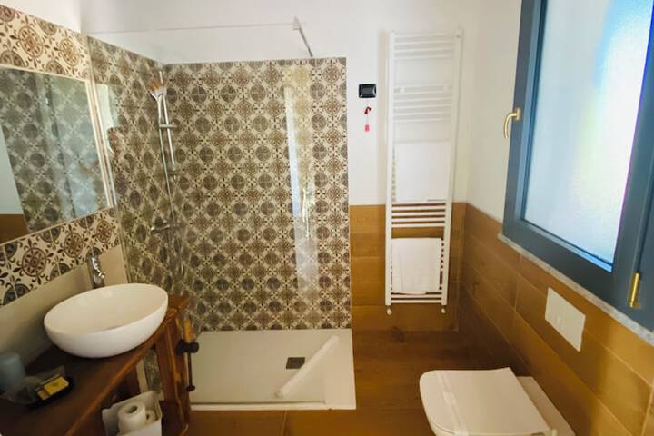 Room 12 of 41