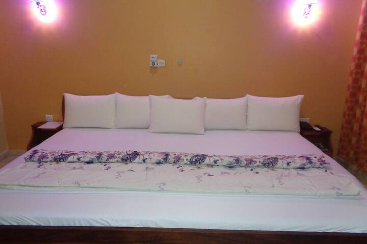 Room 21 of 36