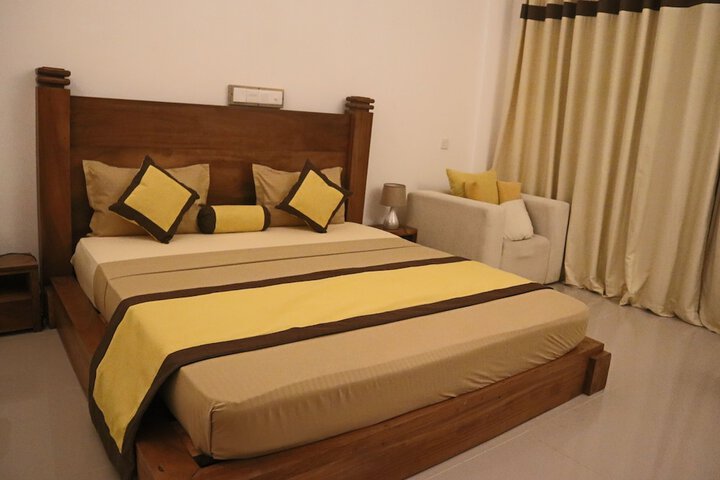 Room 12 of 60
