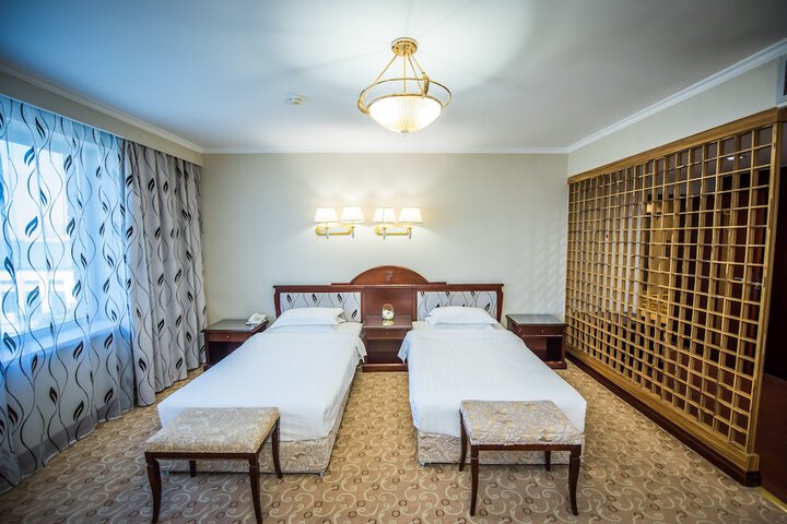 Room 11 of 87