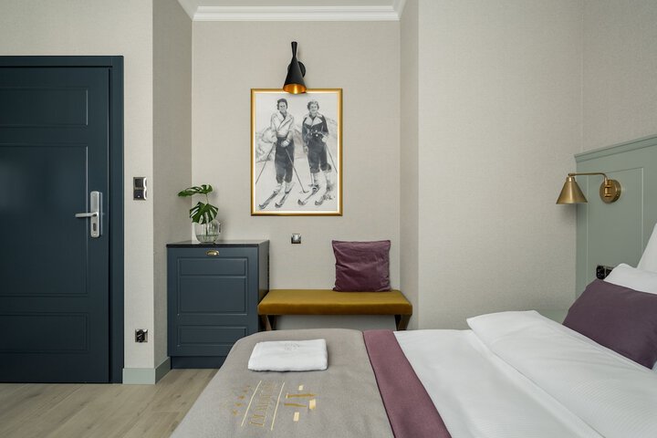 Room 13 of 29