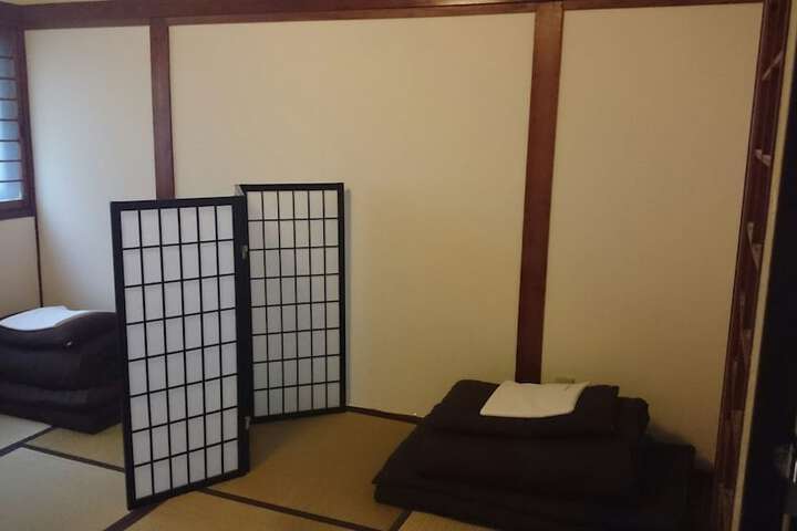 Room 2 of 5