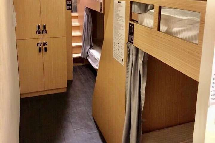 Room 30 of 78