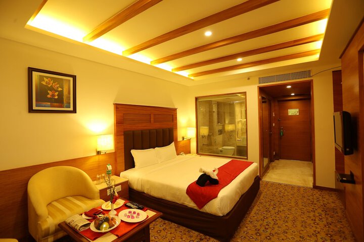 Room 12 of 35