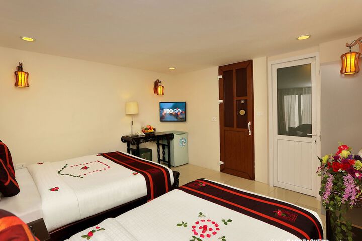 Room 12 of 56