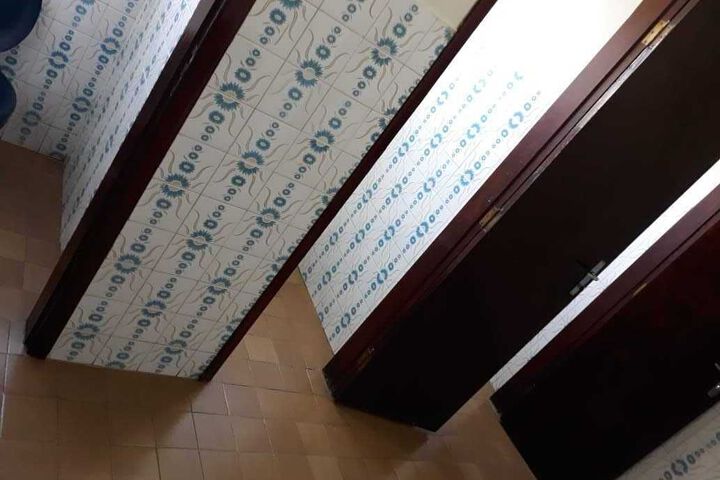 Room 6 of 24