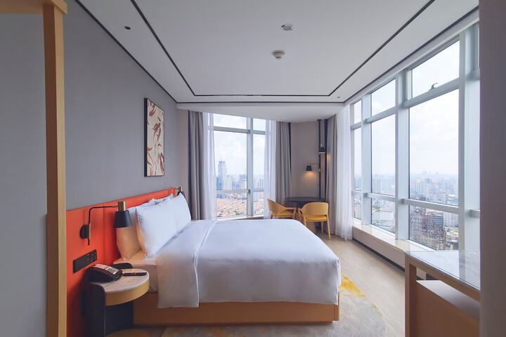 Room 16 of 67