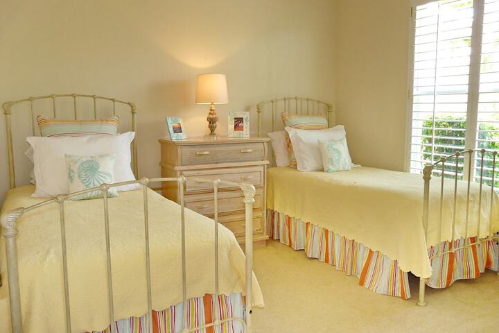 Room 5 of 26