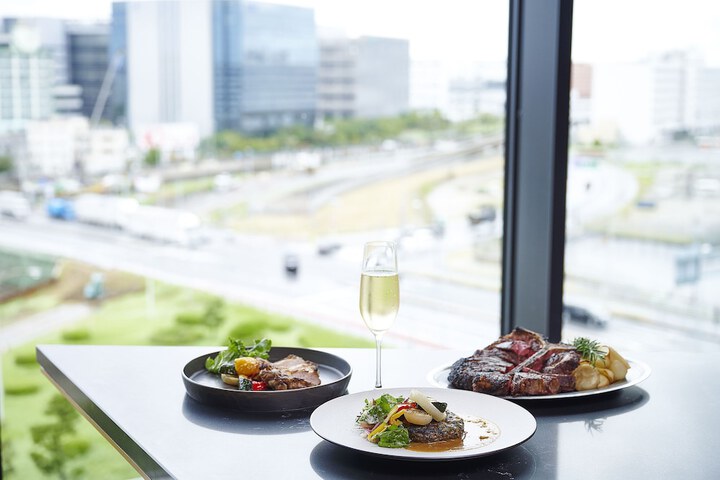 Dining 48 of 62