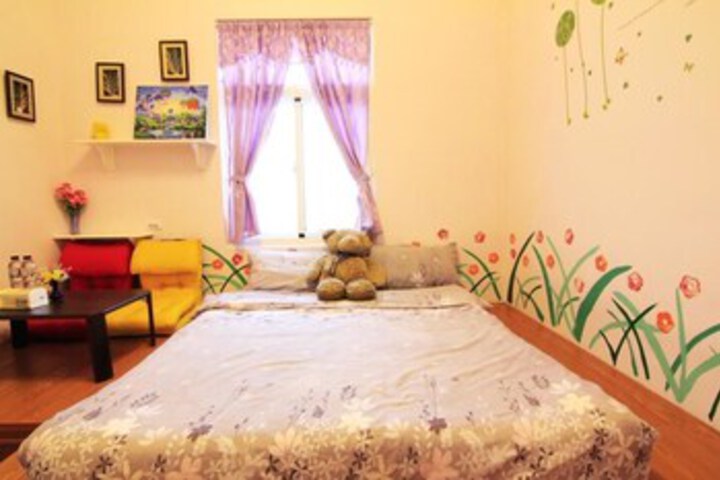 Room 9 of 22