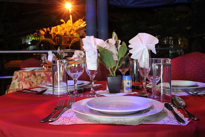Dining 46 of 67