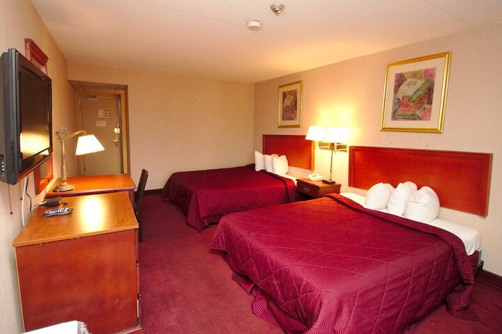 Room 9 of 95