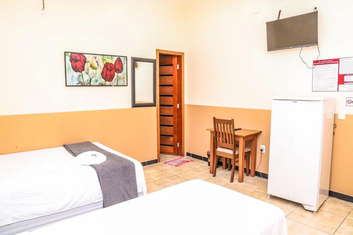 Room 6 of 17