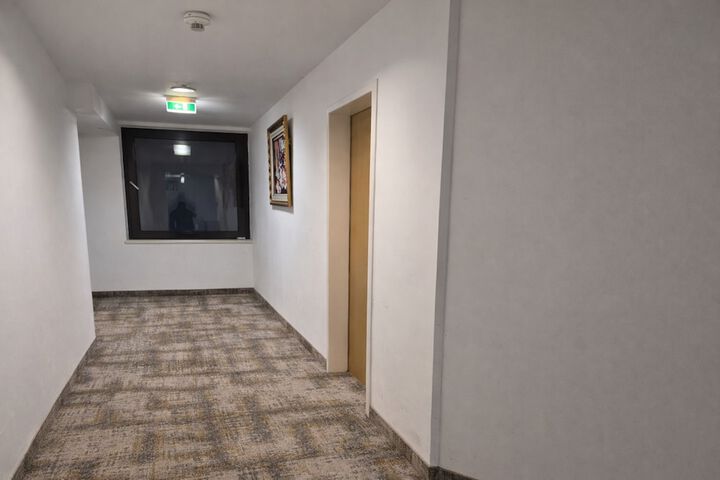 Ballroom/Hall 48 of 52