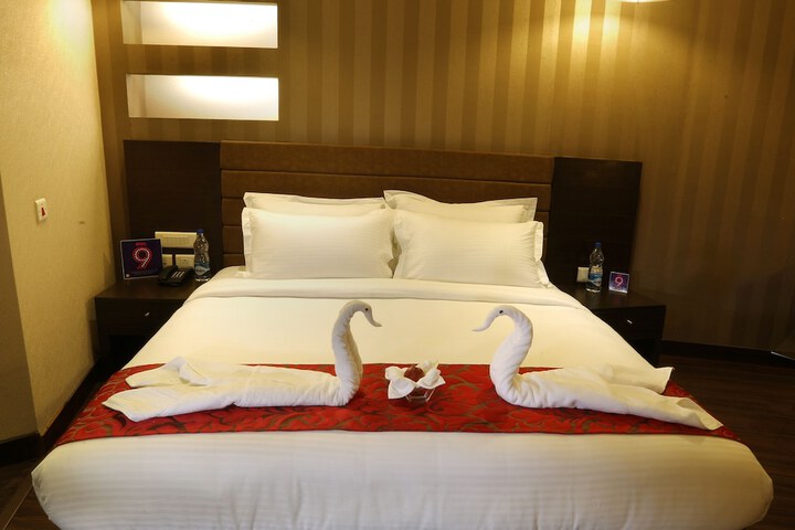 Room 5 of 20
