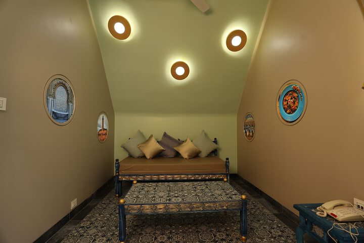 Room 16 of 81