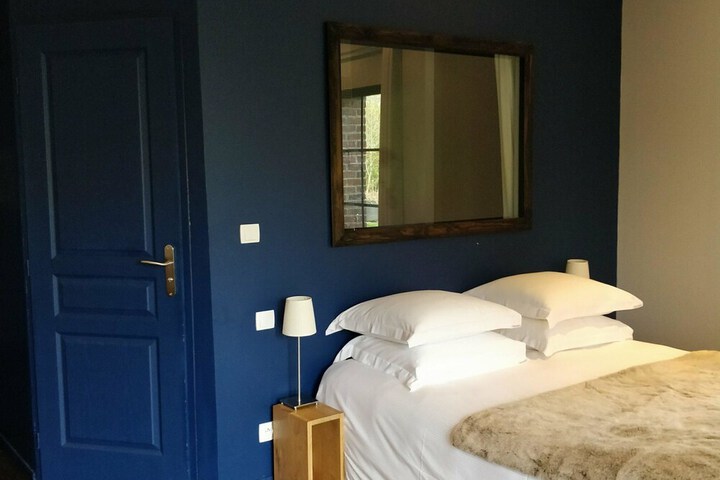 Room 27 of 62