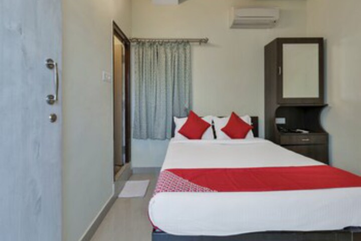 Room 17 of 24