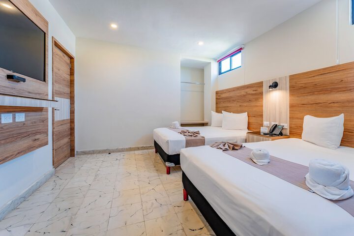 Room 14 of 40