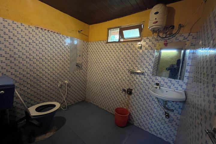 Room 18 of 36