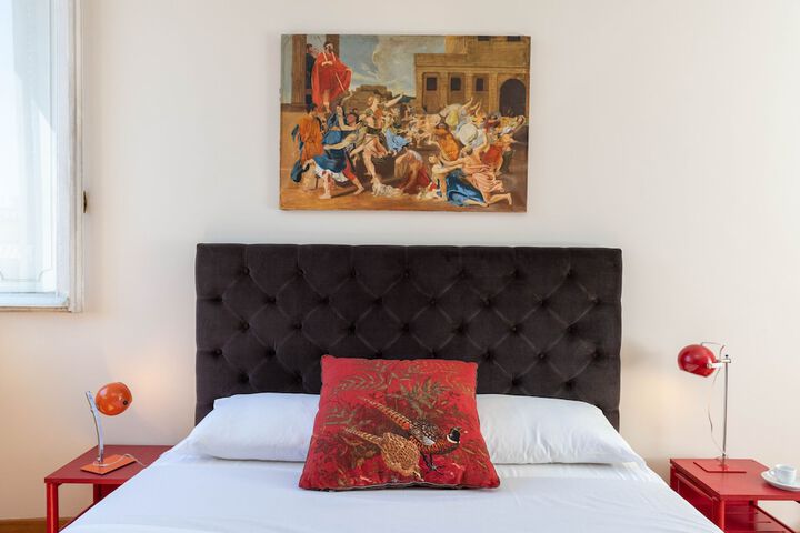 Room 17 of 142