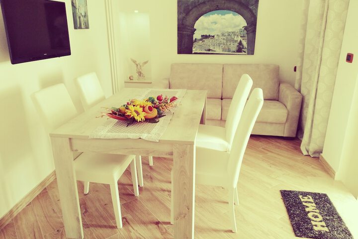 Room 9 of 15