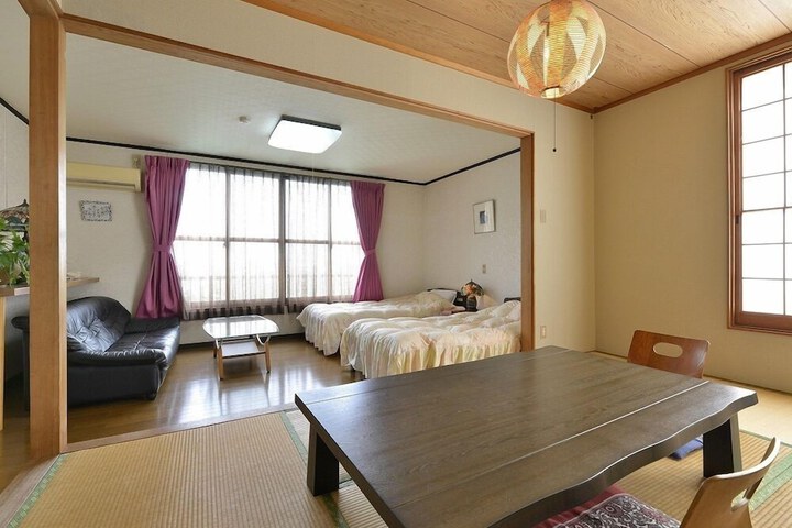 Room 4 of 34