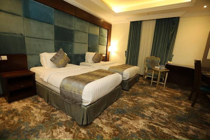 Room 48 of 82