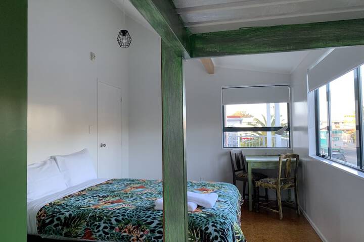 Room 17 of 44