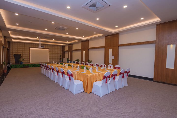 Business Center 59 of 70