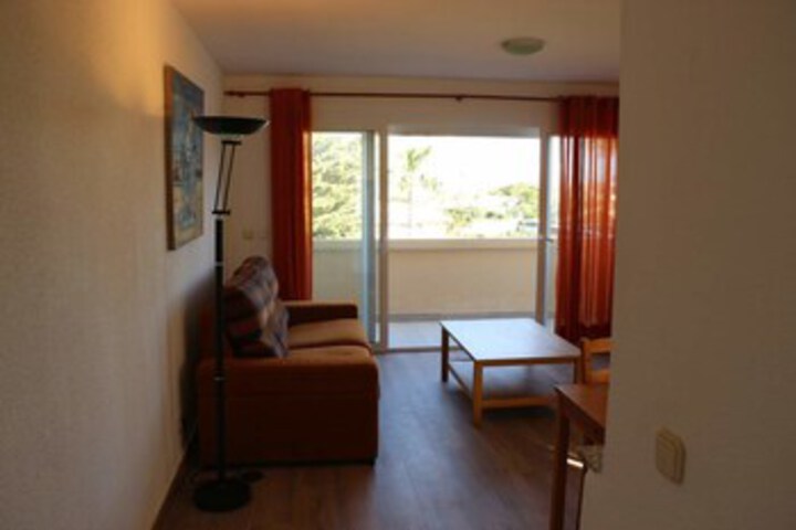 Room 7 of 18