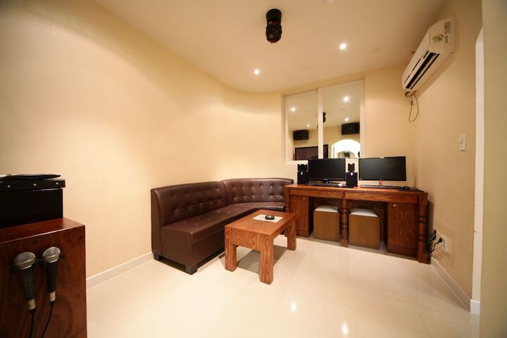Room 48 of 75
