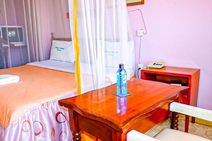 Room 5 of 19