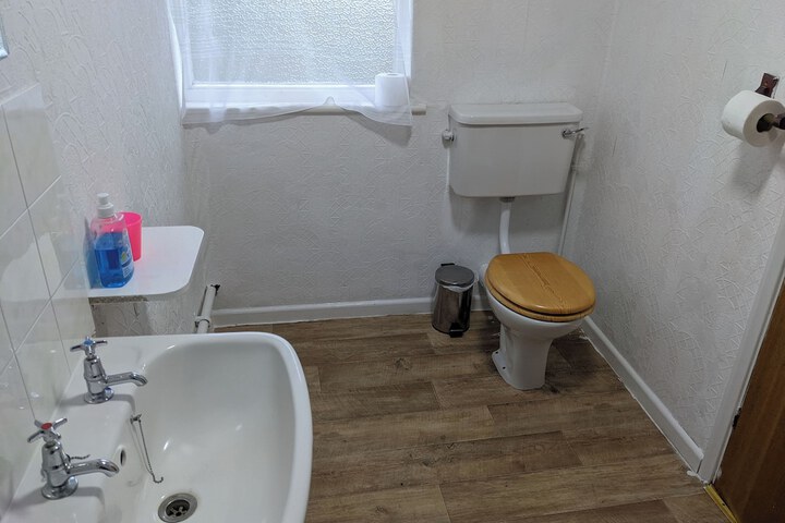 Room 30 of 44