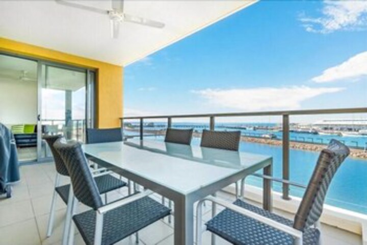 Terrace/Patio 2 of 10