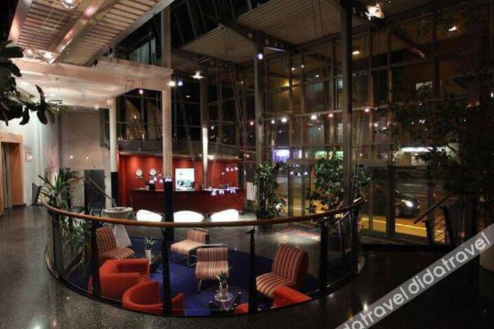 Hotel Interior 4 of 14