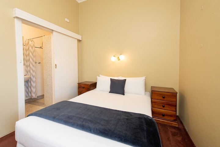 Room 10 of 44