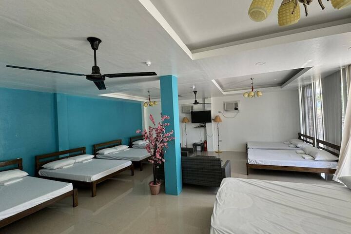 Room 4 of 30